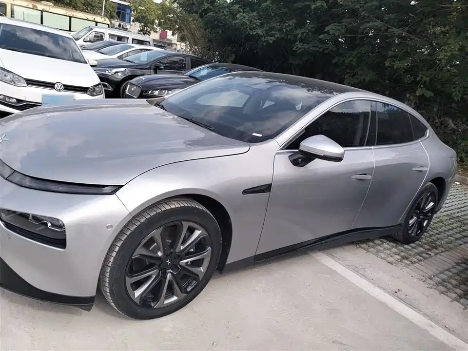 XPENG P7