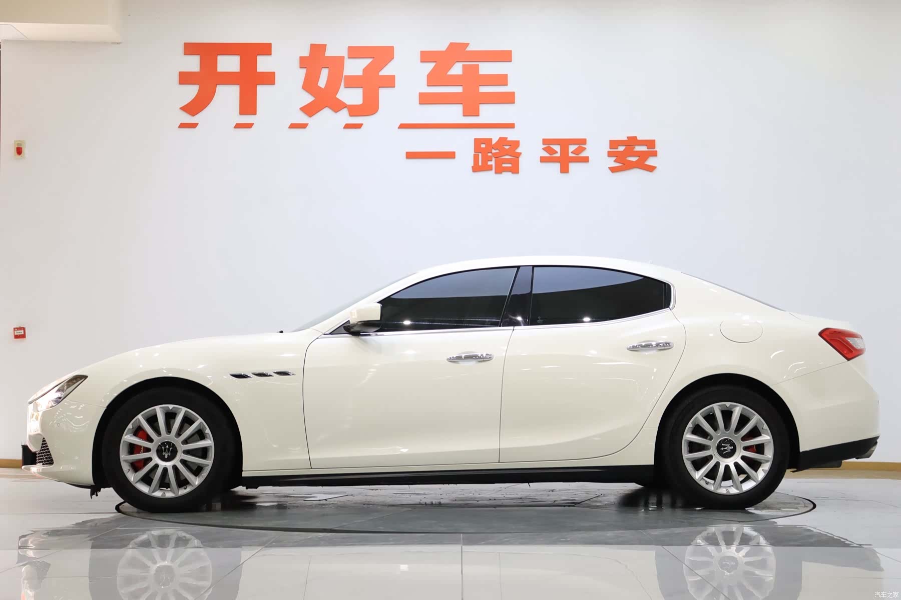 Maserati Ghibli, 2016 все фото