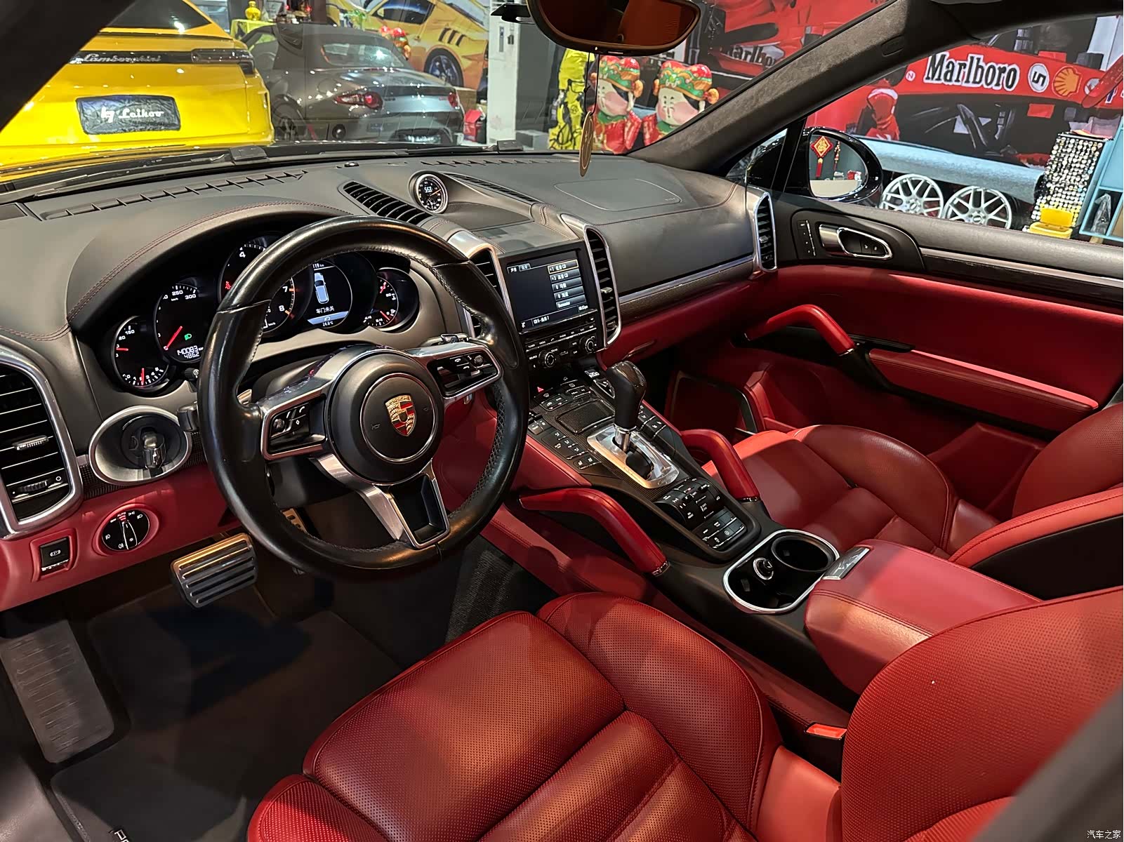 Porsche Cayenne, 2015 9