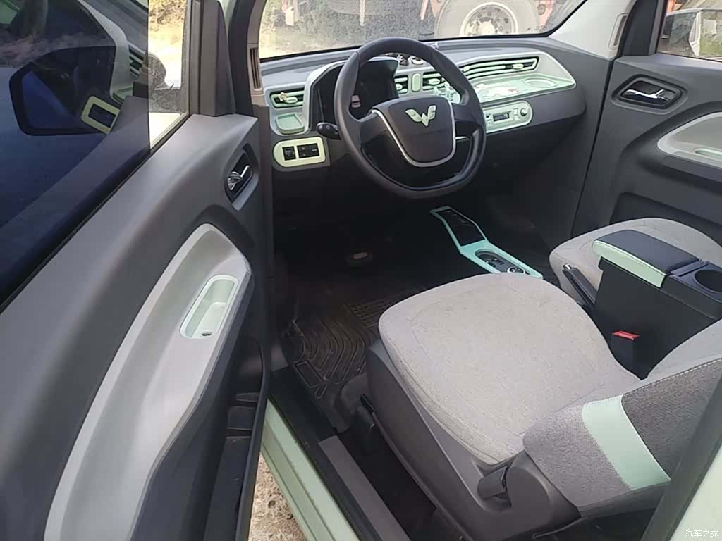 Wuling MINIEV, 2022 16