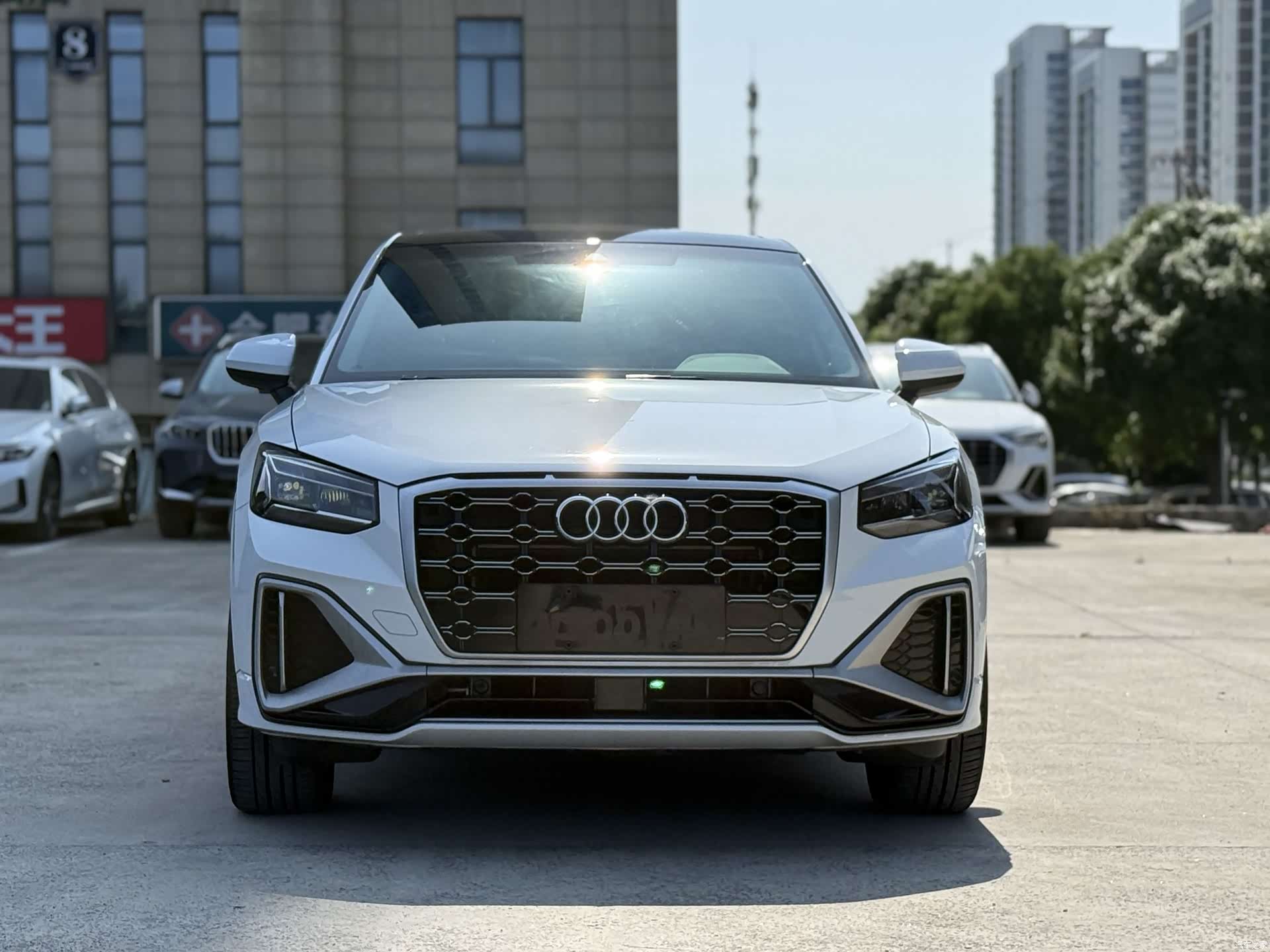 Audi Q2L, 2022 2