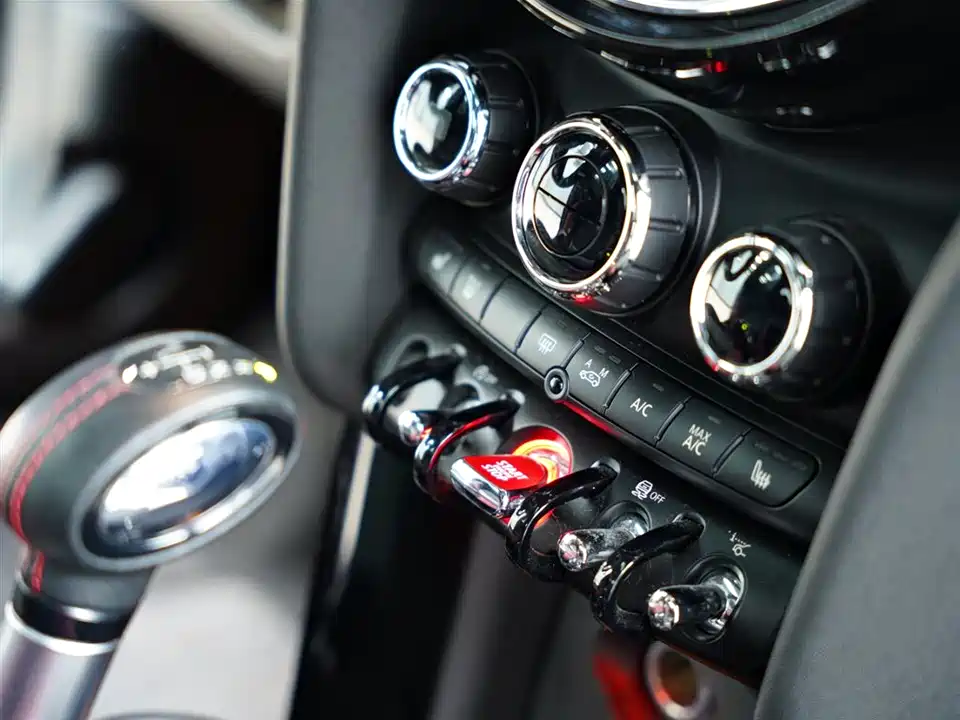 MINI JCW