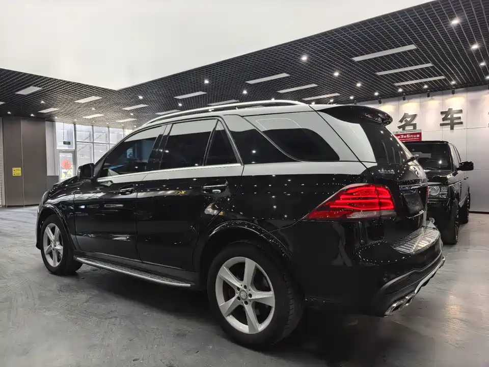 Mercedes-Benz M class