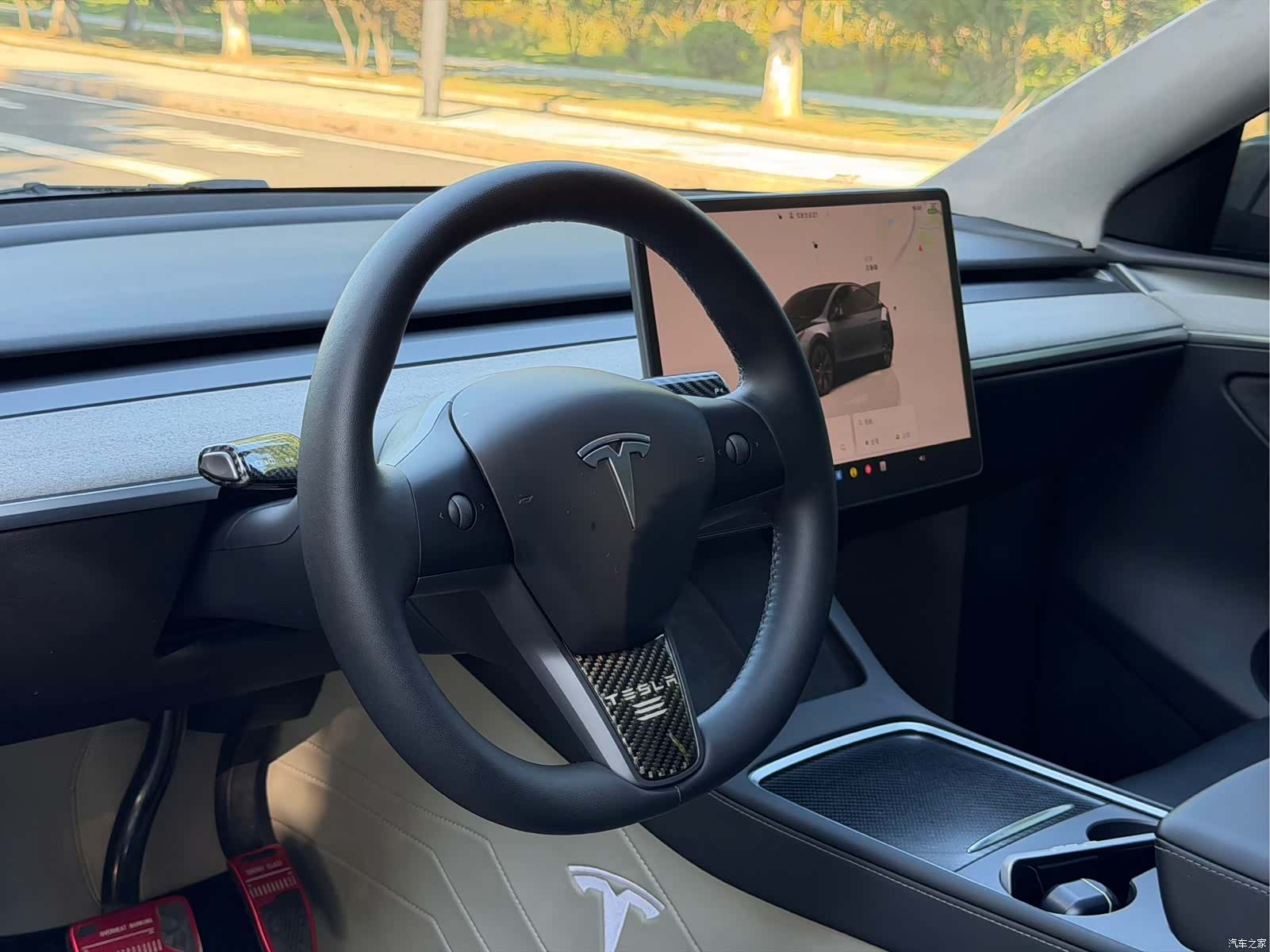 Tesla Model Y, 2024 8
