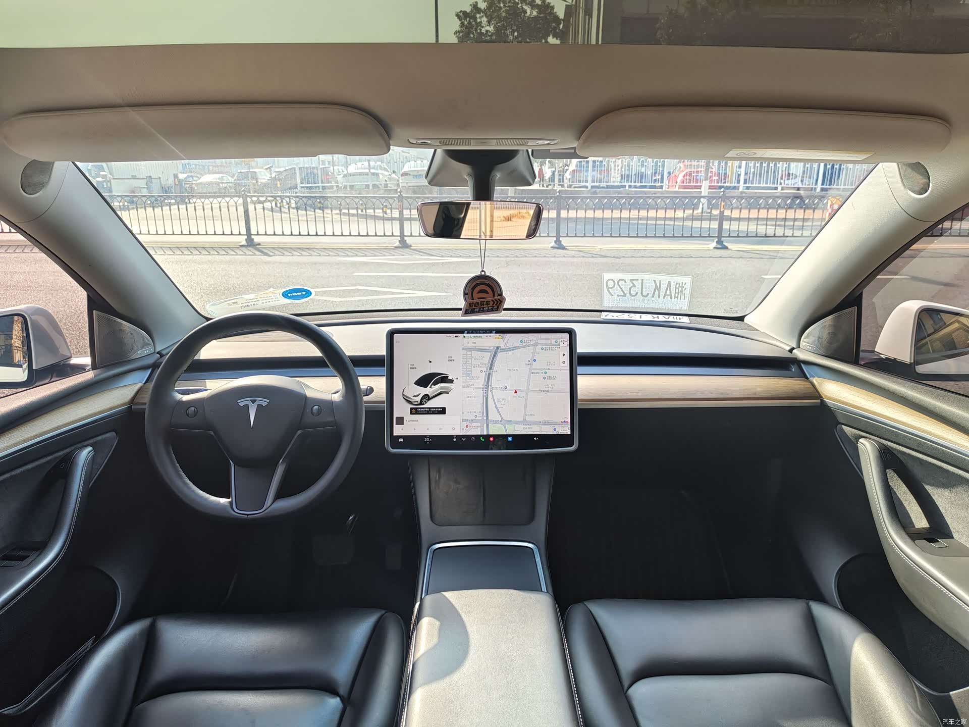 Tesla Model Y, 2021 17