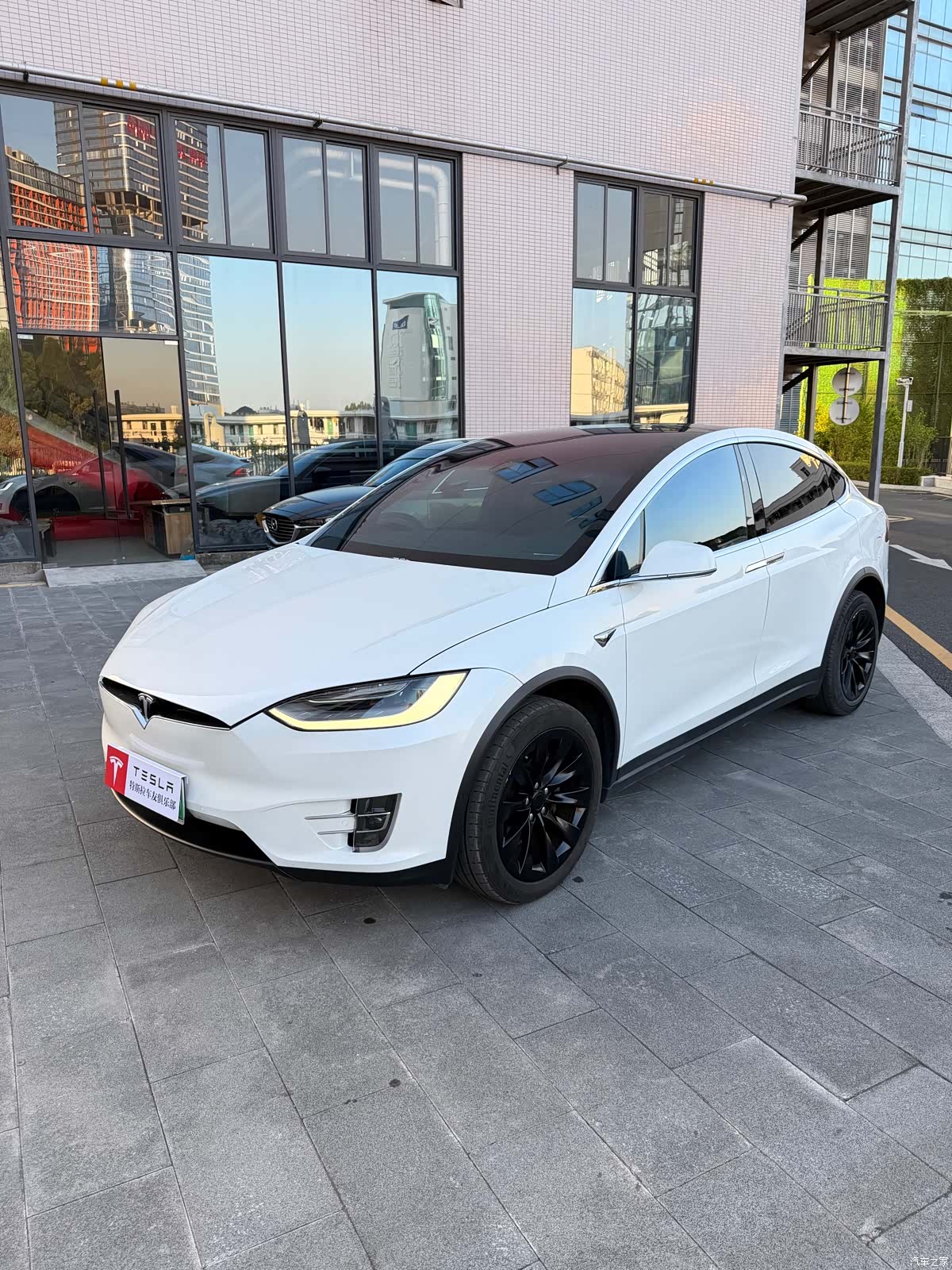 Tesla Model X, 2020 1