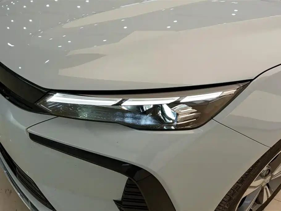Geely Emgrand L HiP