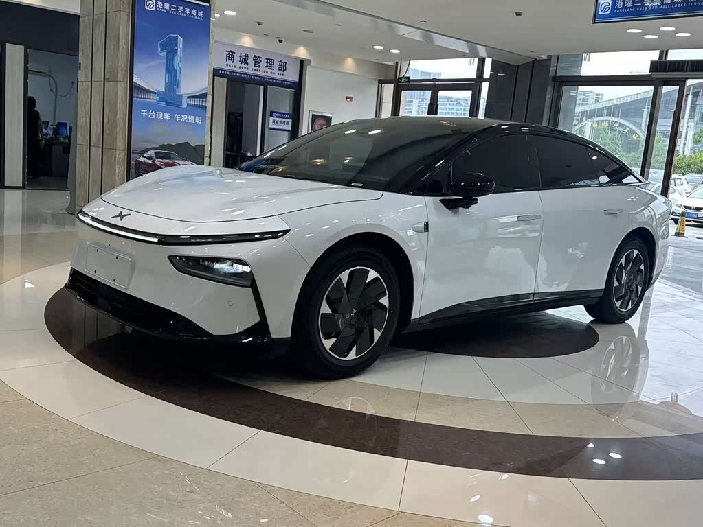 XPENG P7+
