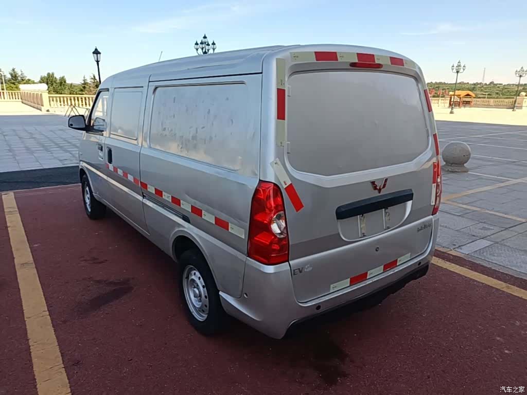 Wuling EV50, 2021 все фото