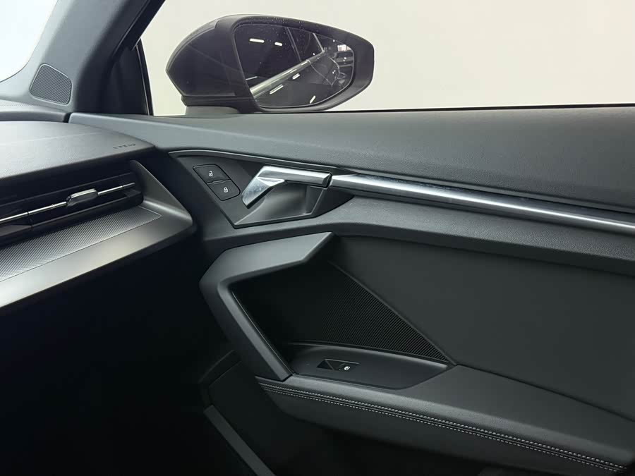 Audi A3 2023, фото 11