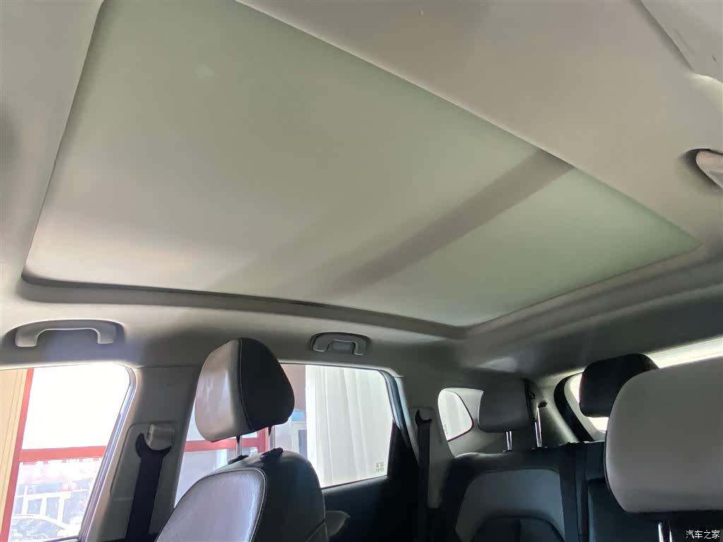 Roewe RX5, 2021 26