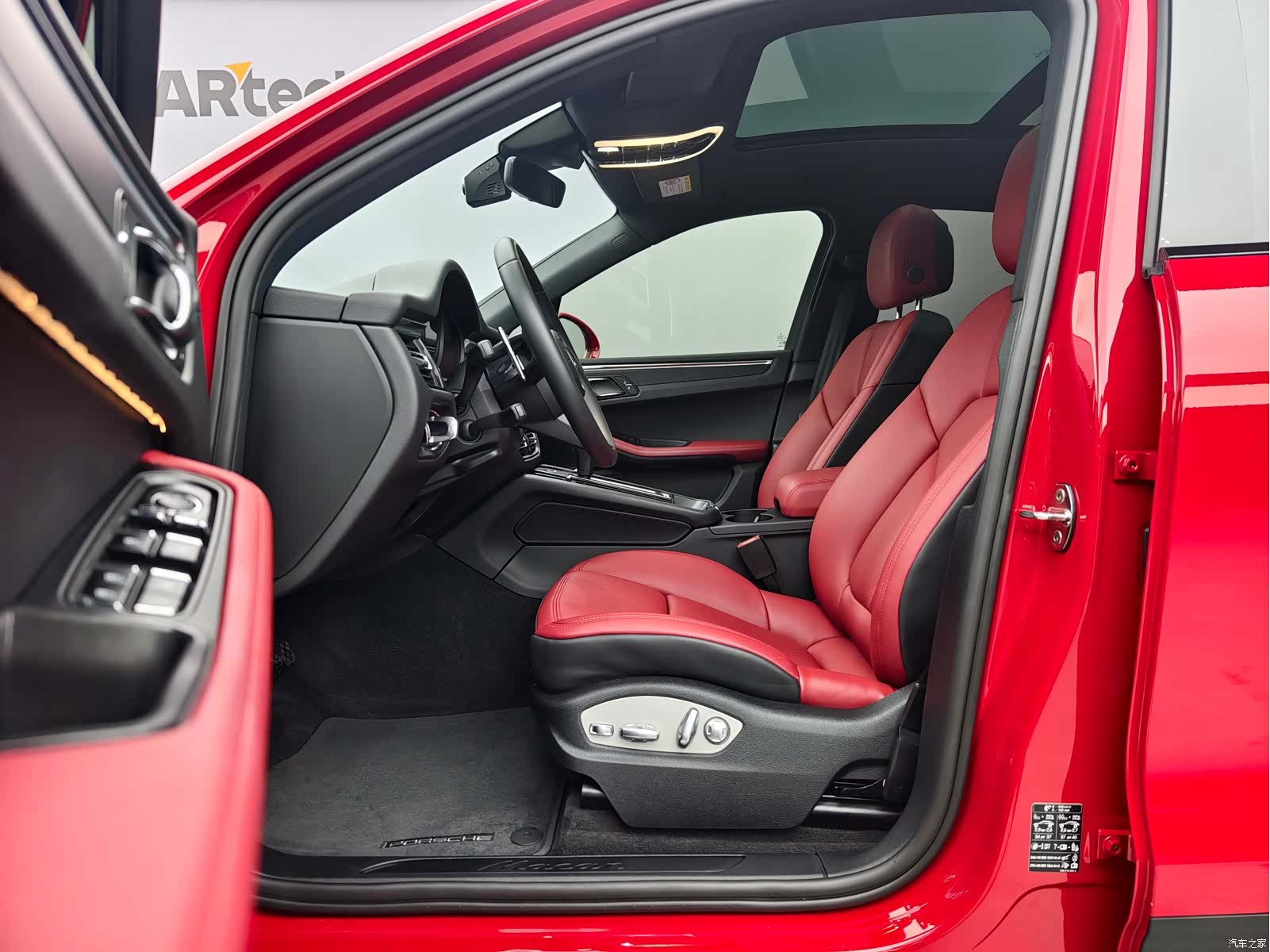 Porsche Macan, 2024 все фото
