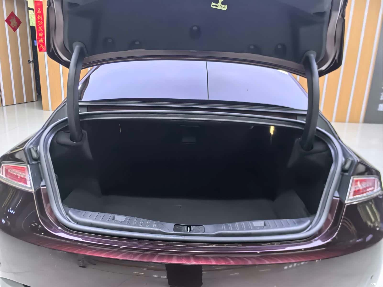Lincoln MKZ, 2017 13