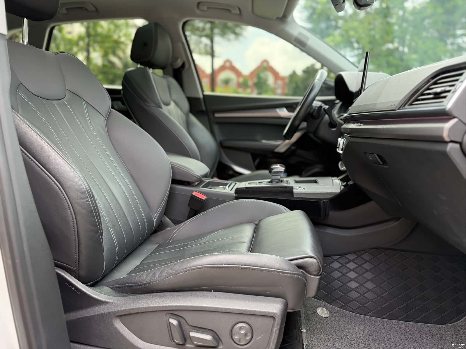 Audi Q5L, 2022 13