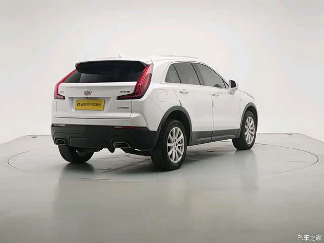 Cadillac XT4, 2021 2