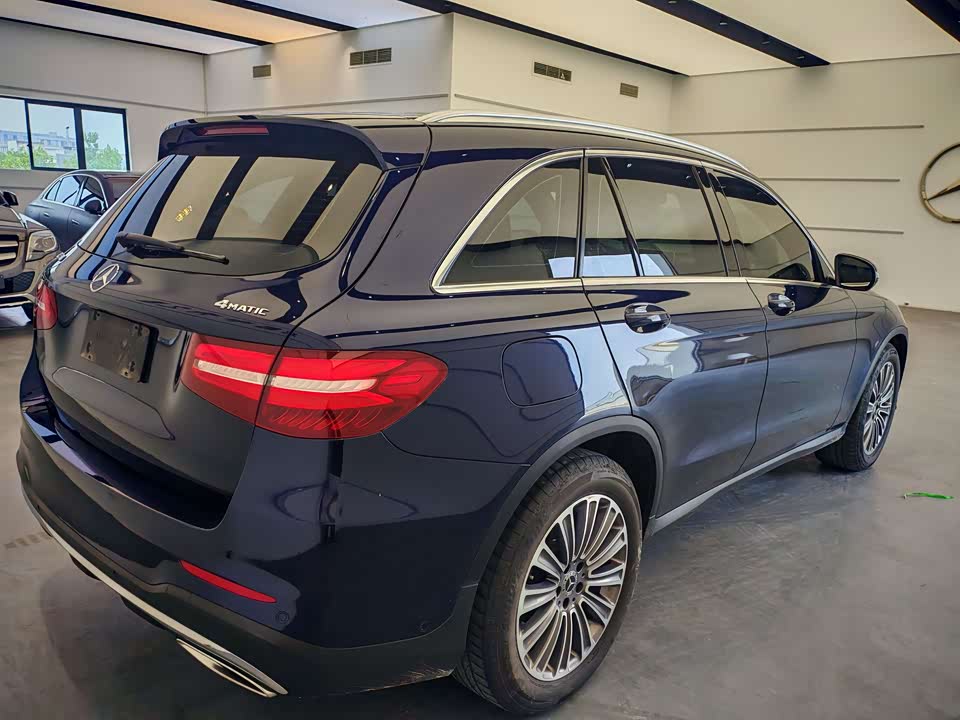 Mercedes-Benz GLC Mercedes-Benz GLC