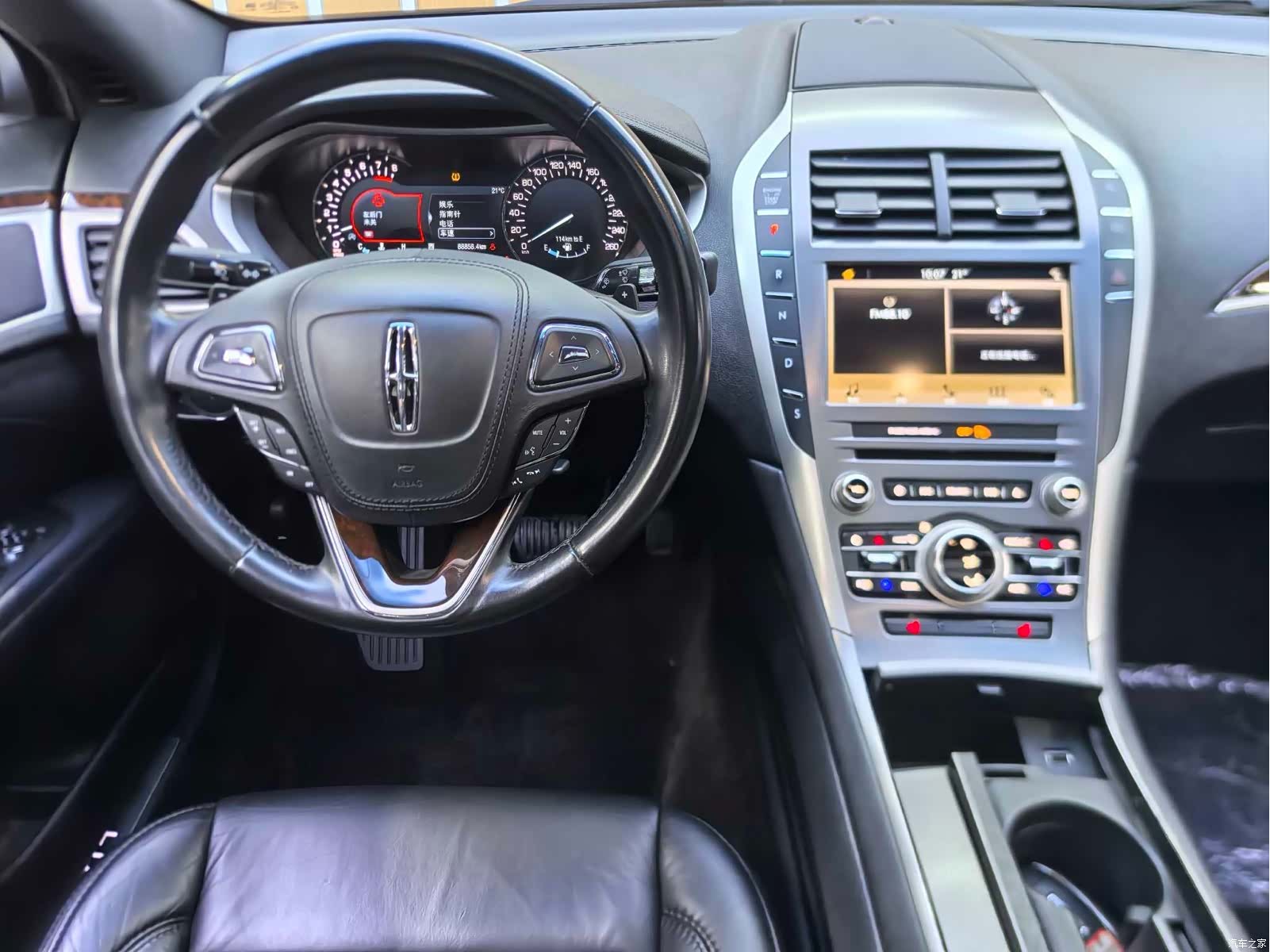 Lincoln MKZ, 2017 8