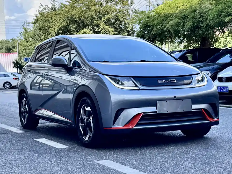 BYD dolphin