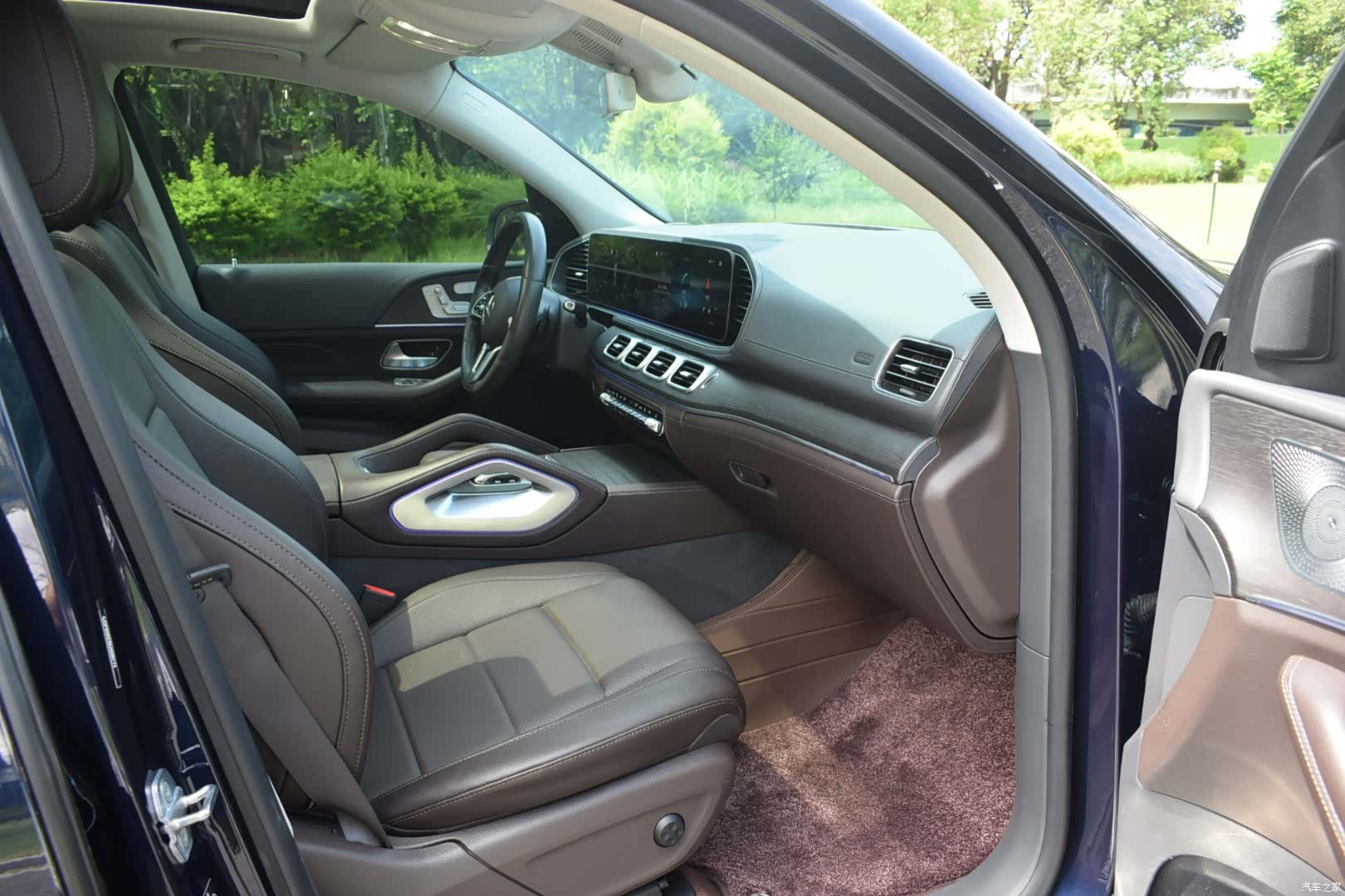 Mercedes-Benz GLE, 2020 13