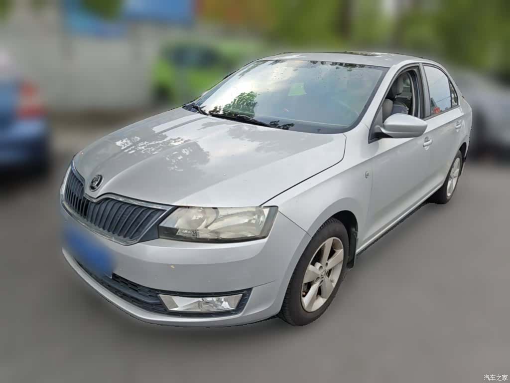 Skoda Rapid, 2014 3