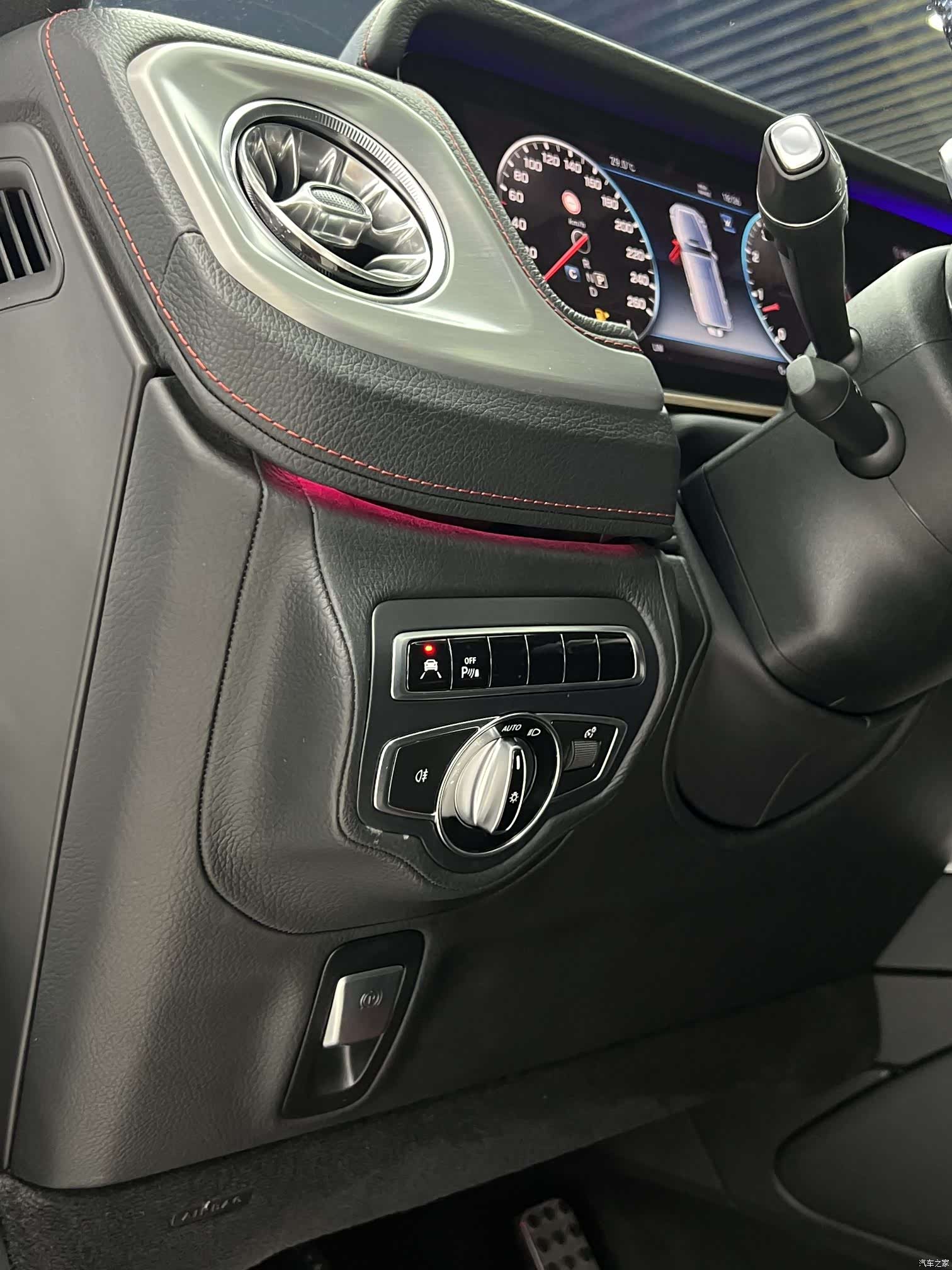 Mercedes-Benz G-Class, 2020 24
