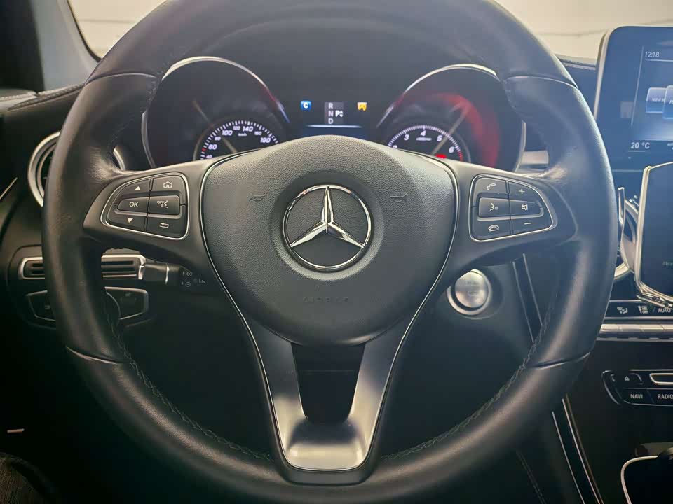 Mercedes-Benz GLC Mercedes-Benz GLC