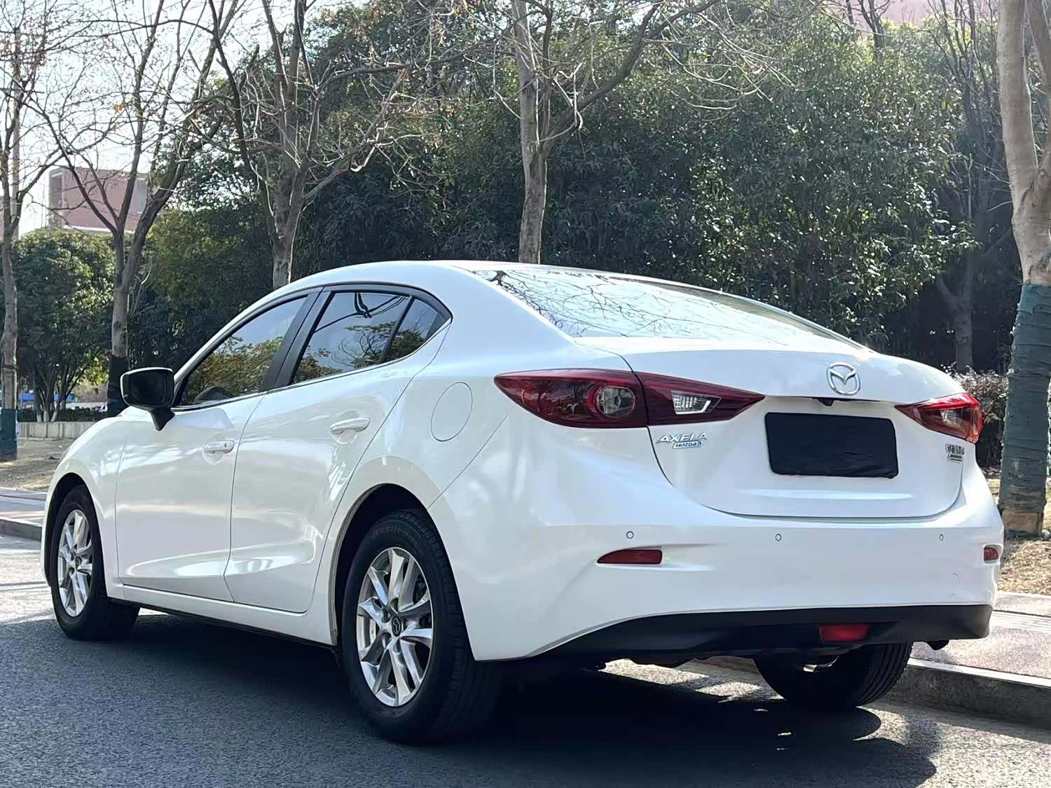 Mazda Mazda3, 2017 10