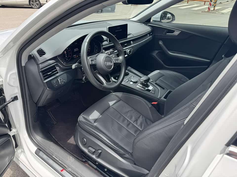 Audi A4L