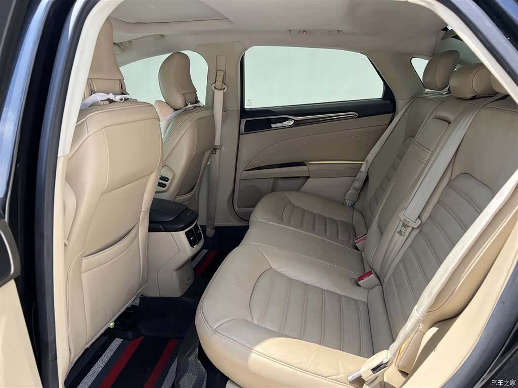Ford Mondeo, 2014 7