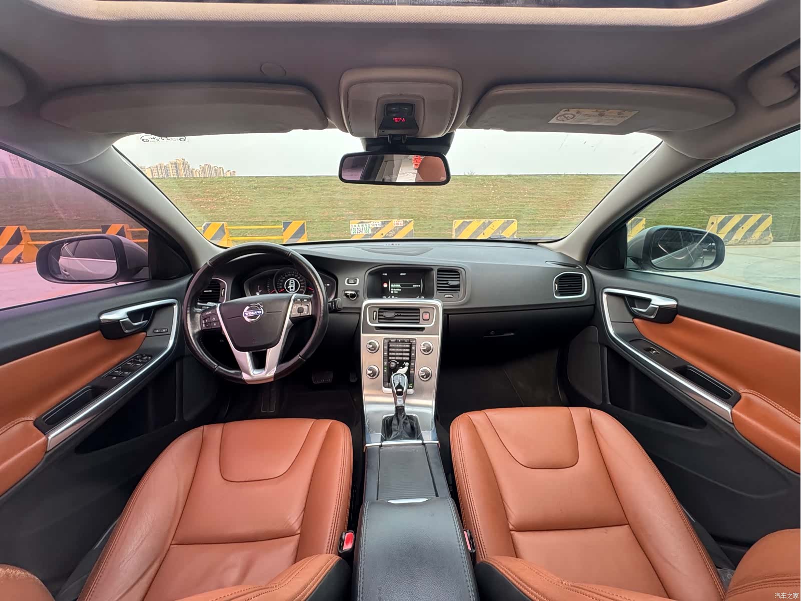 Volvo S60, 2015 4