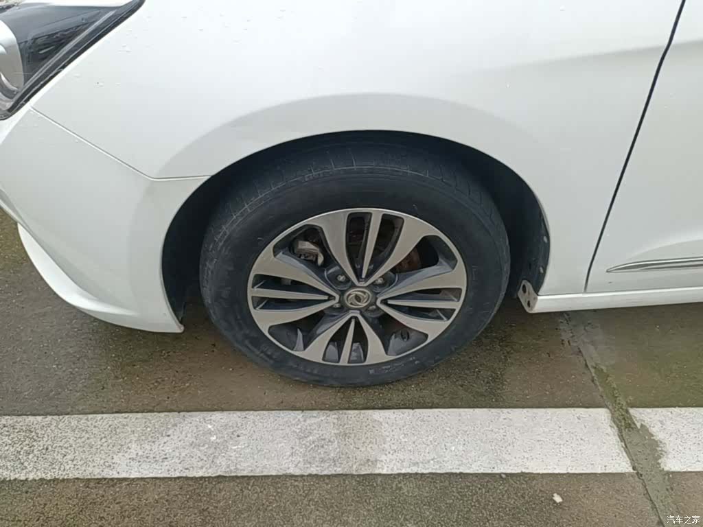 DongFeng A60, 2016 23