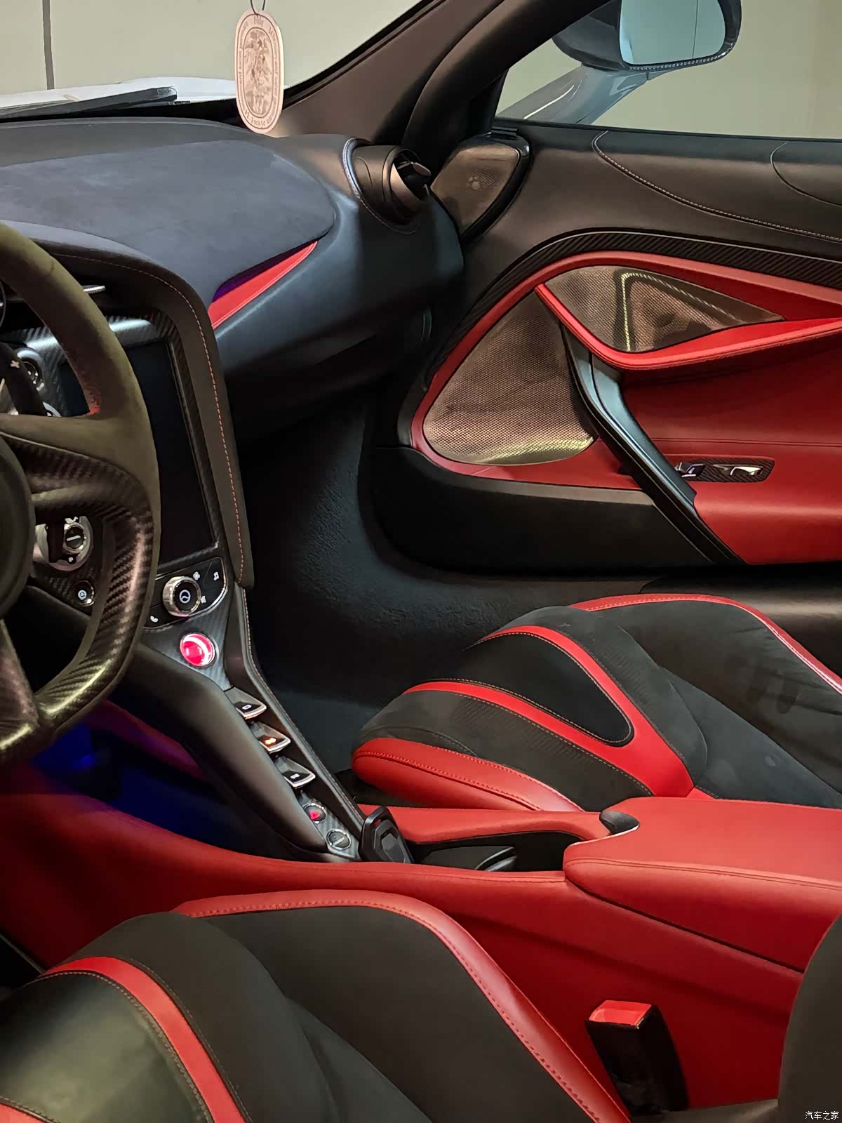 McLaren 720S, 2018 15