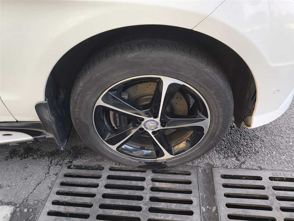 Mercedes-Benz M class