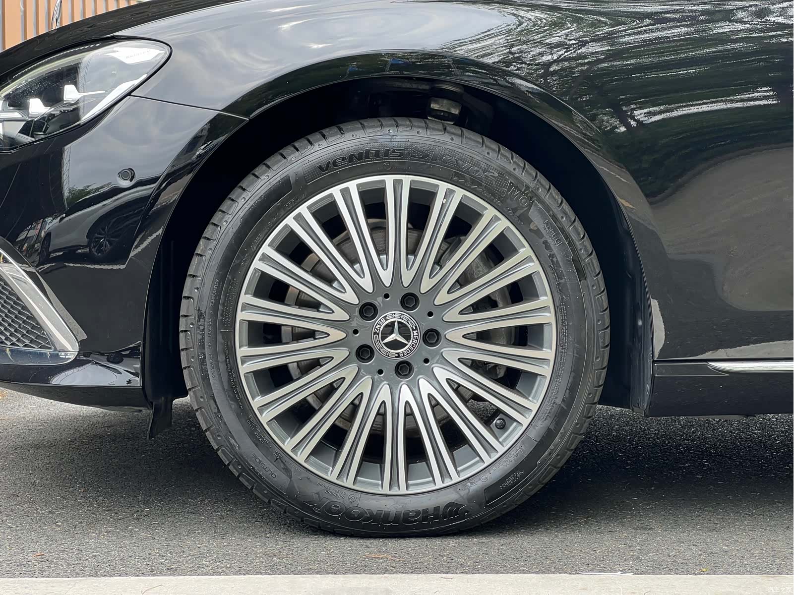 Mercedes-Benz E-Class, 2022 16
