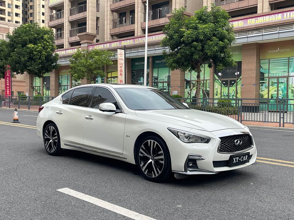 Infiniti Q50L