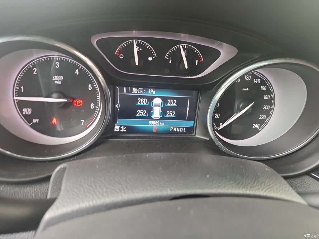 Buick Envision Plus, 2018 все фото