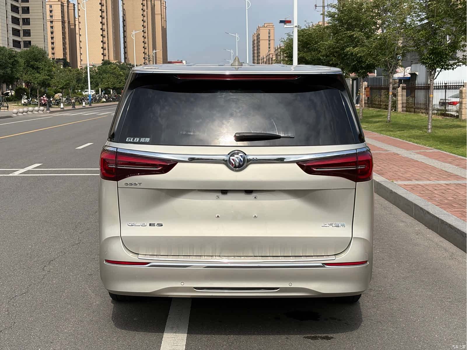 Buick GL8, 2021 4