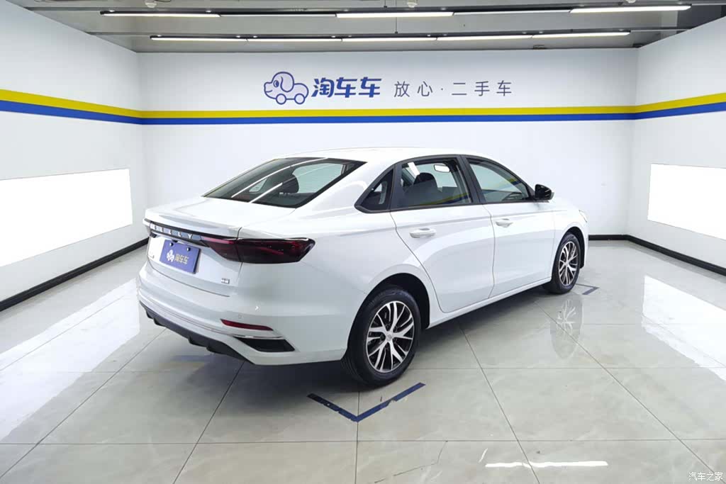 Geely Emgrand, 2024 3