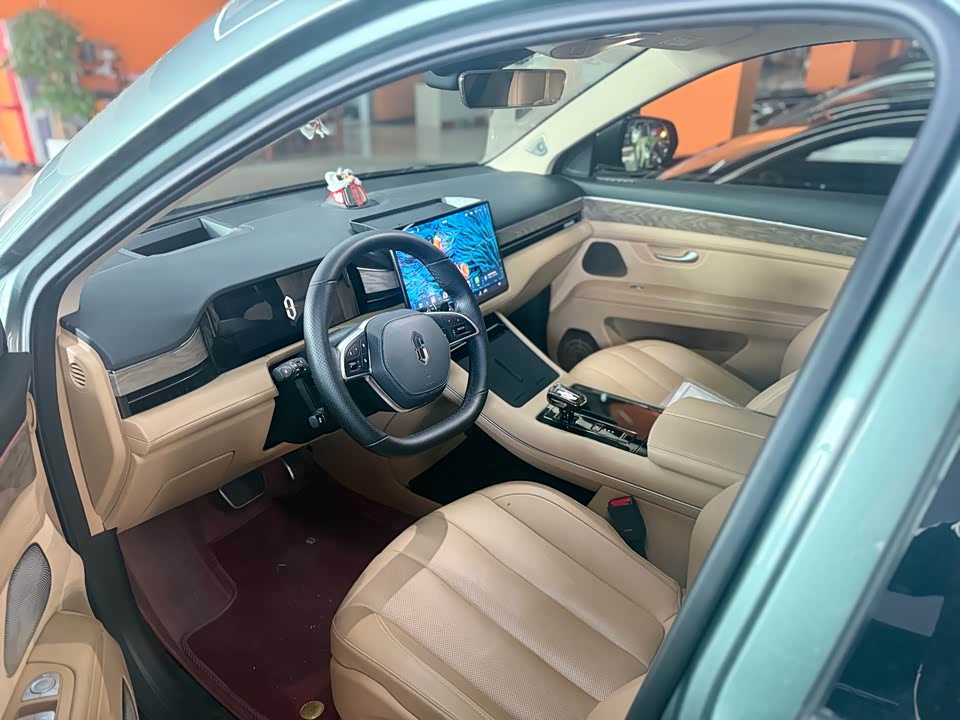 AITO Ask the world M7