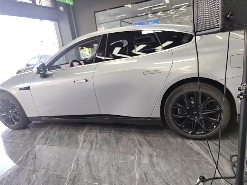 XPENG P7