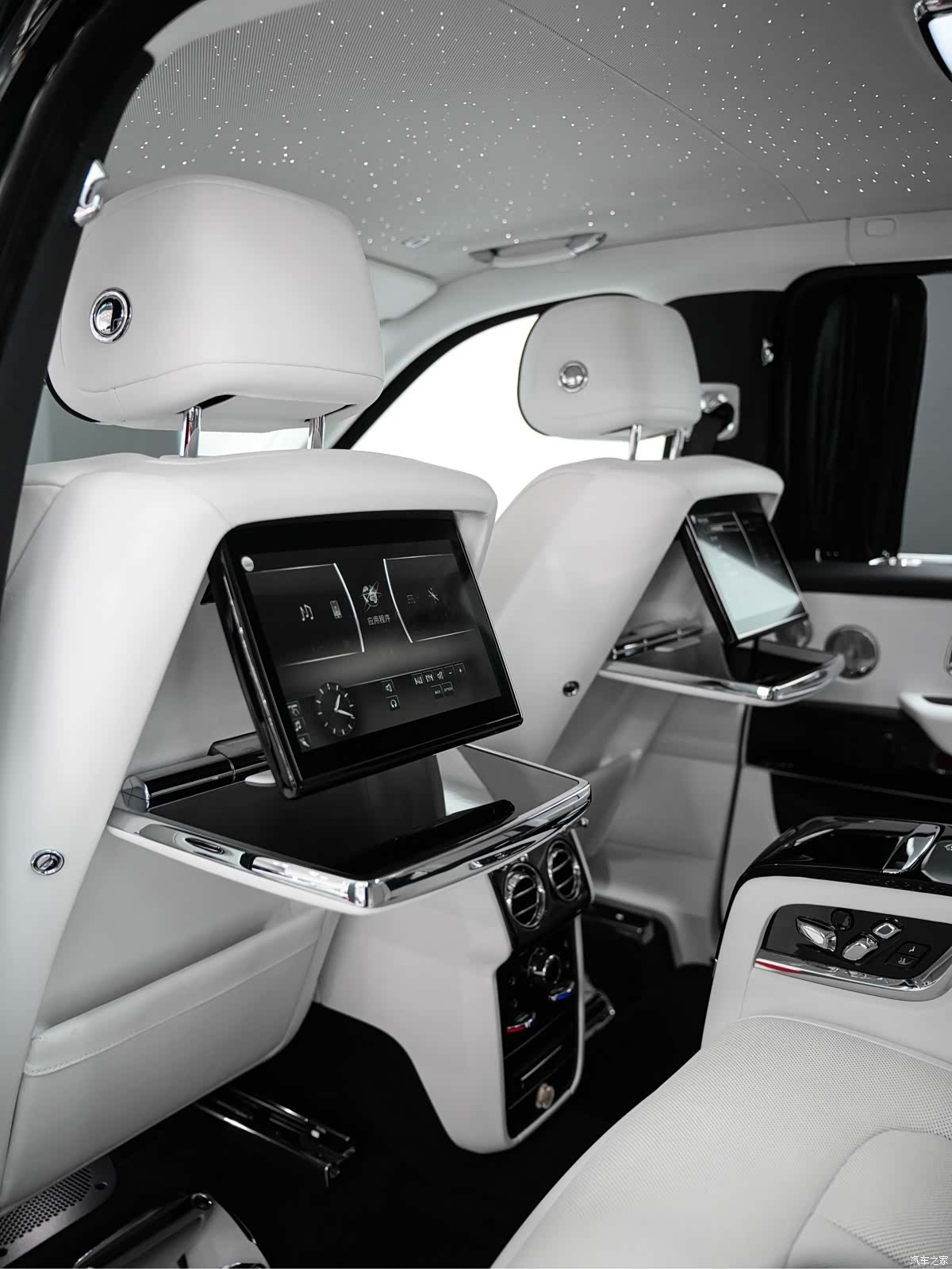 Rolls-Royce Cullinan, 2025 21