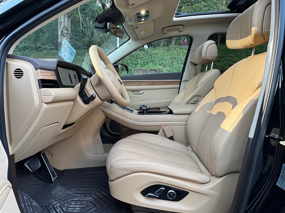 AITO Ask the world M7