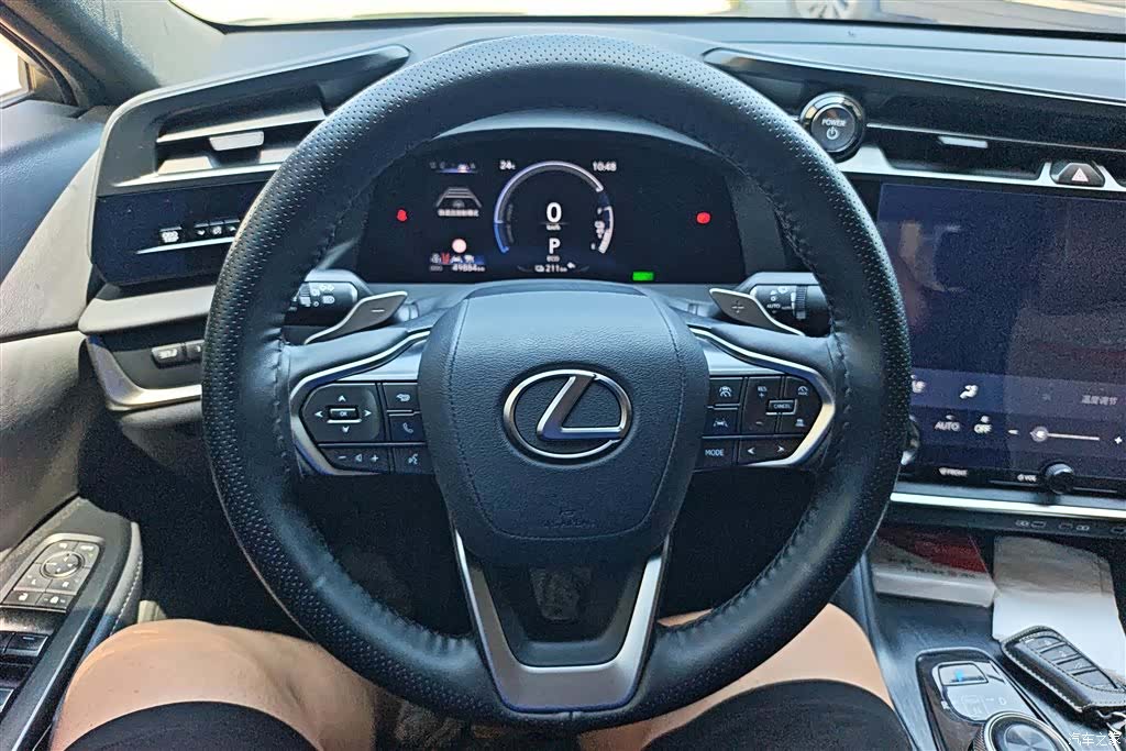Lexus RZ, 2024 15