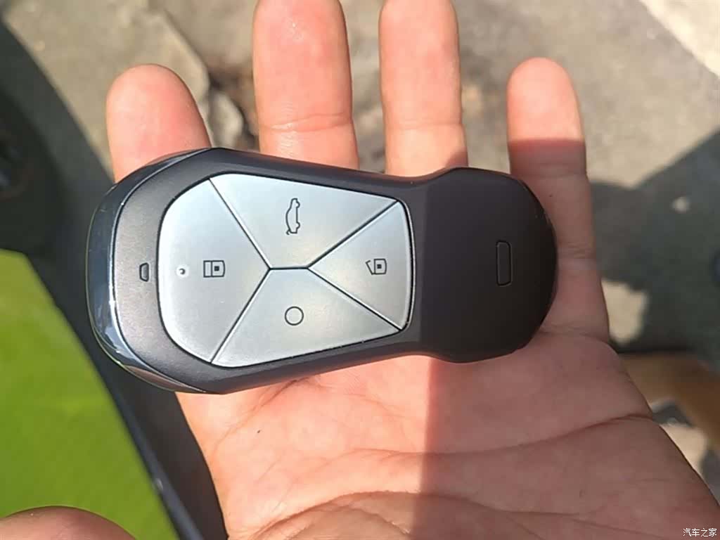 Xpeng P7, 2021 9