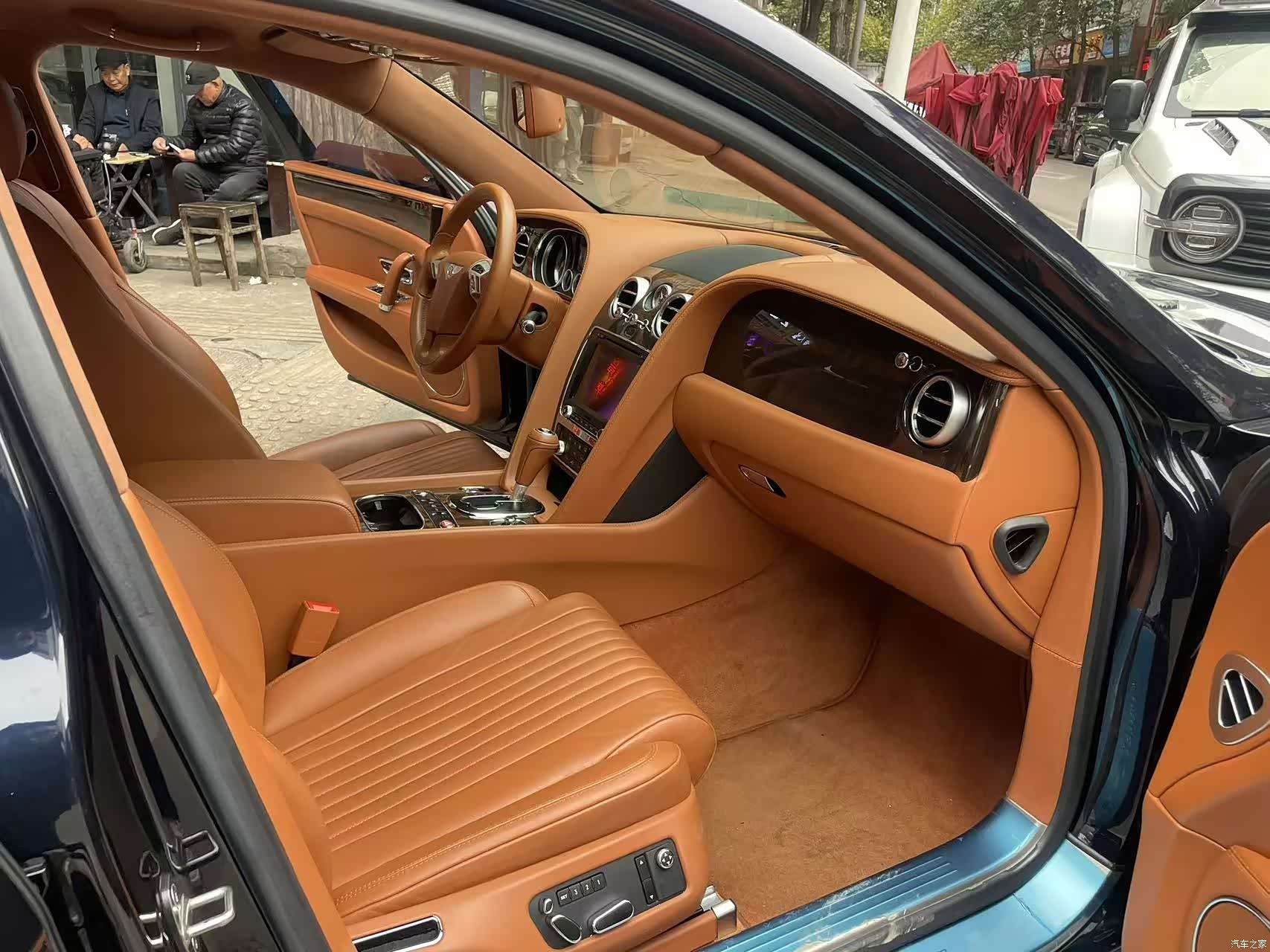 Bentley Flying Spur, 2017 все фото