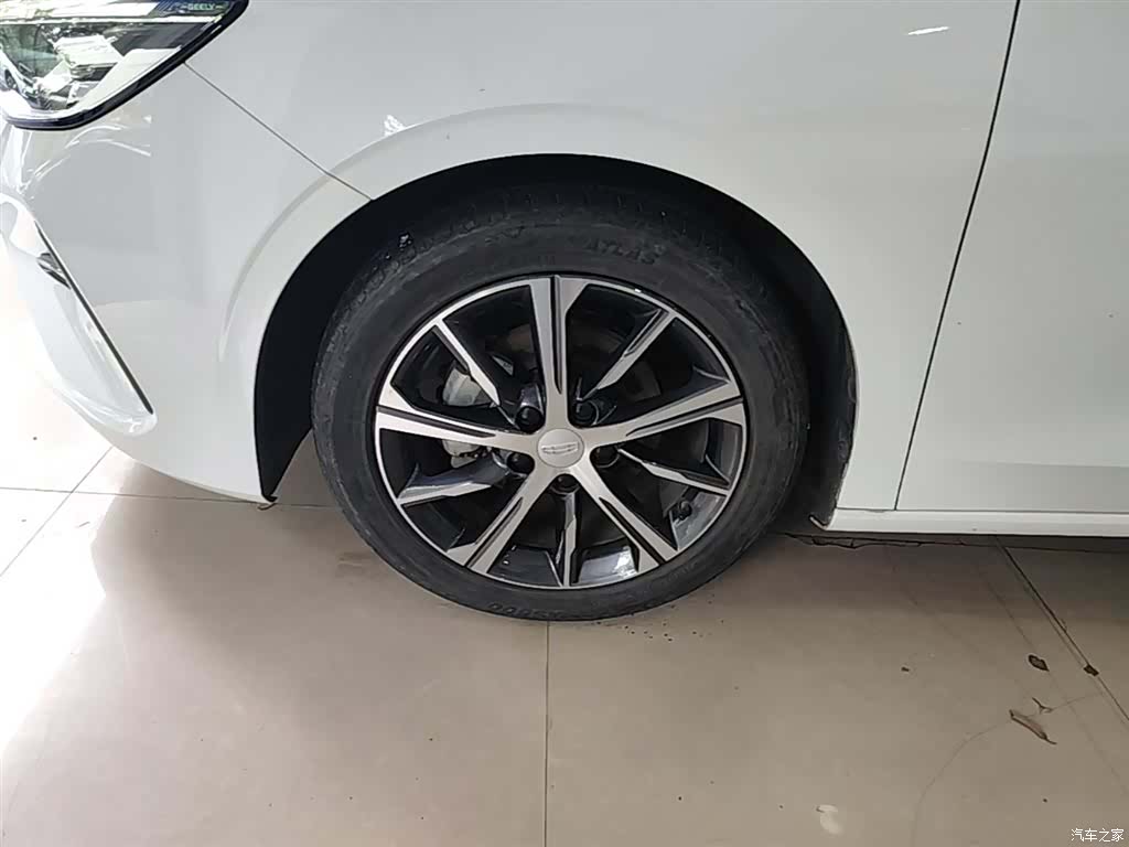 Geely Emgrand, 2023 23