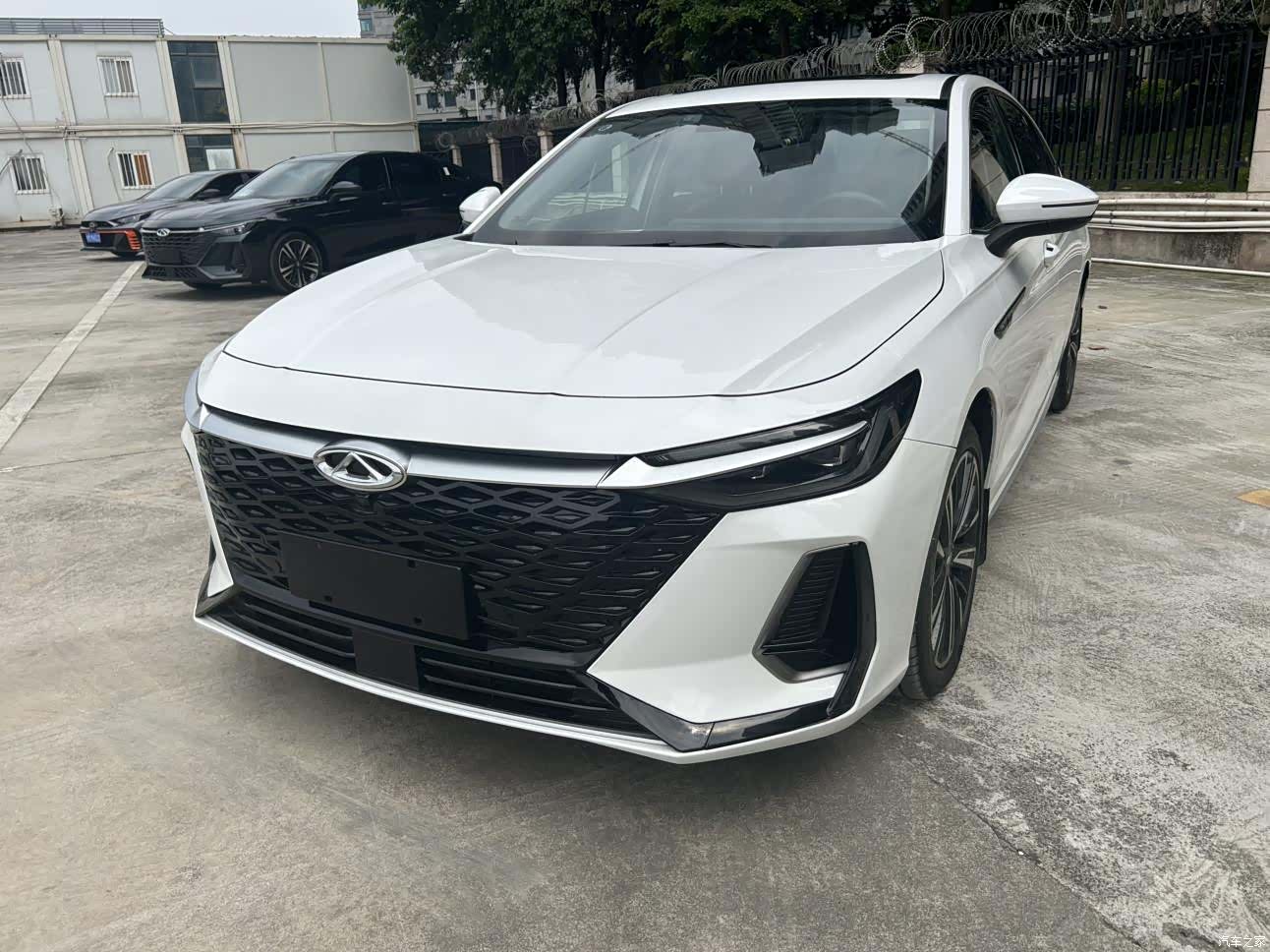 Chery Arrizo 8