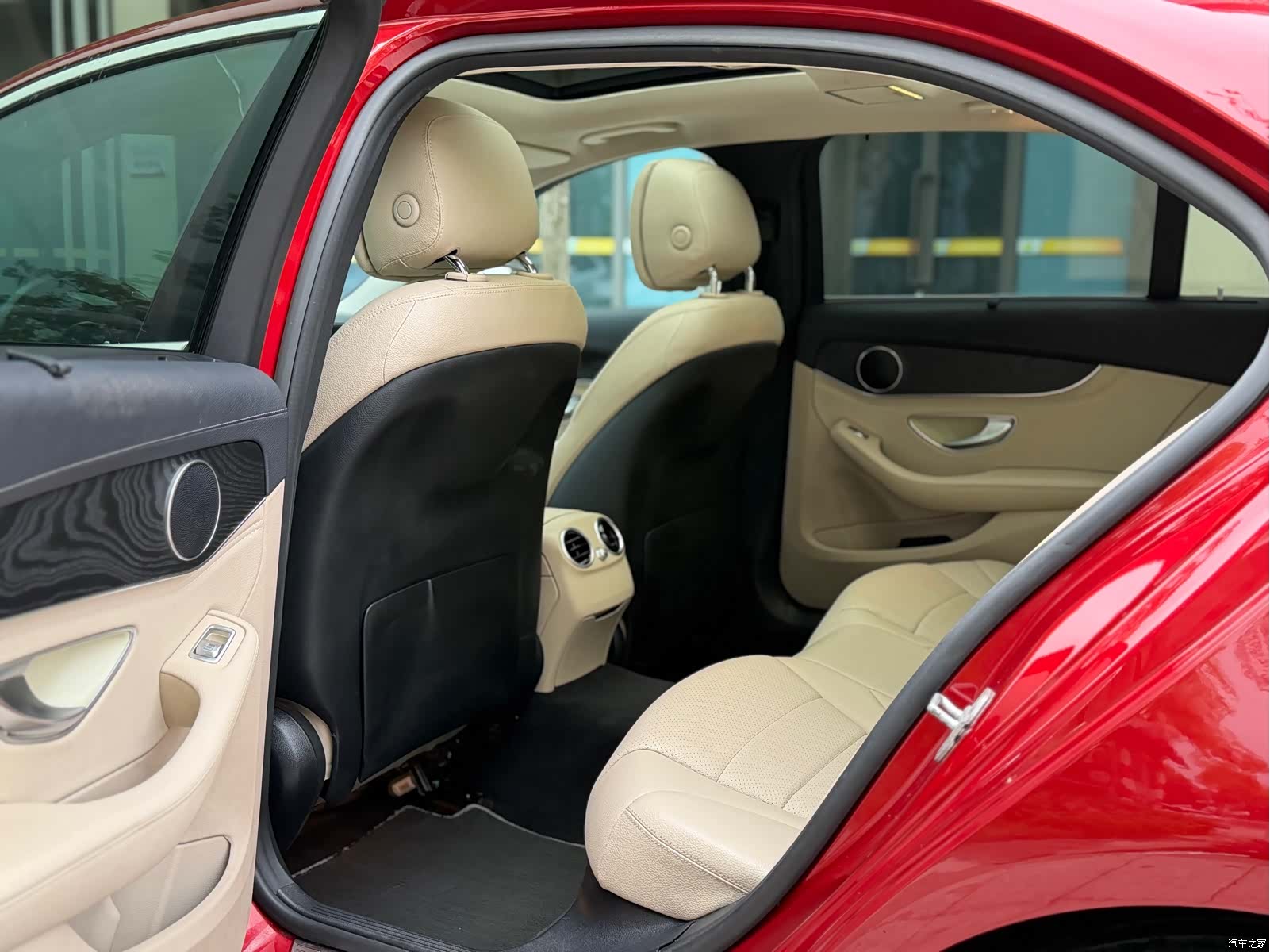 Mercedes-Benz C-Class, 2015 10