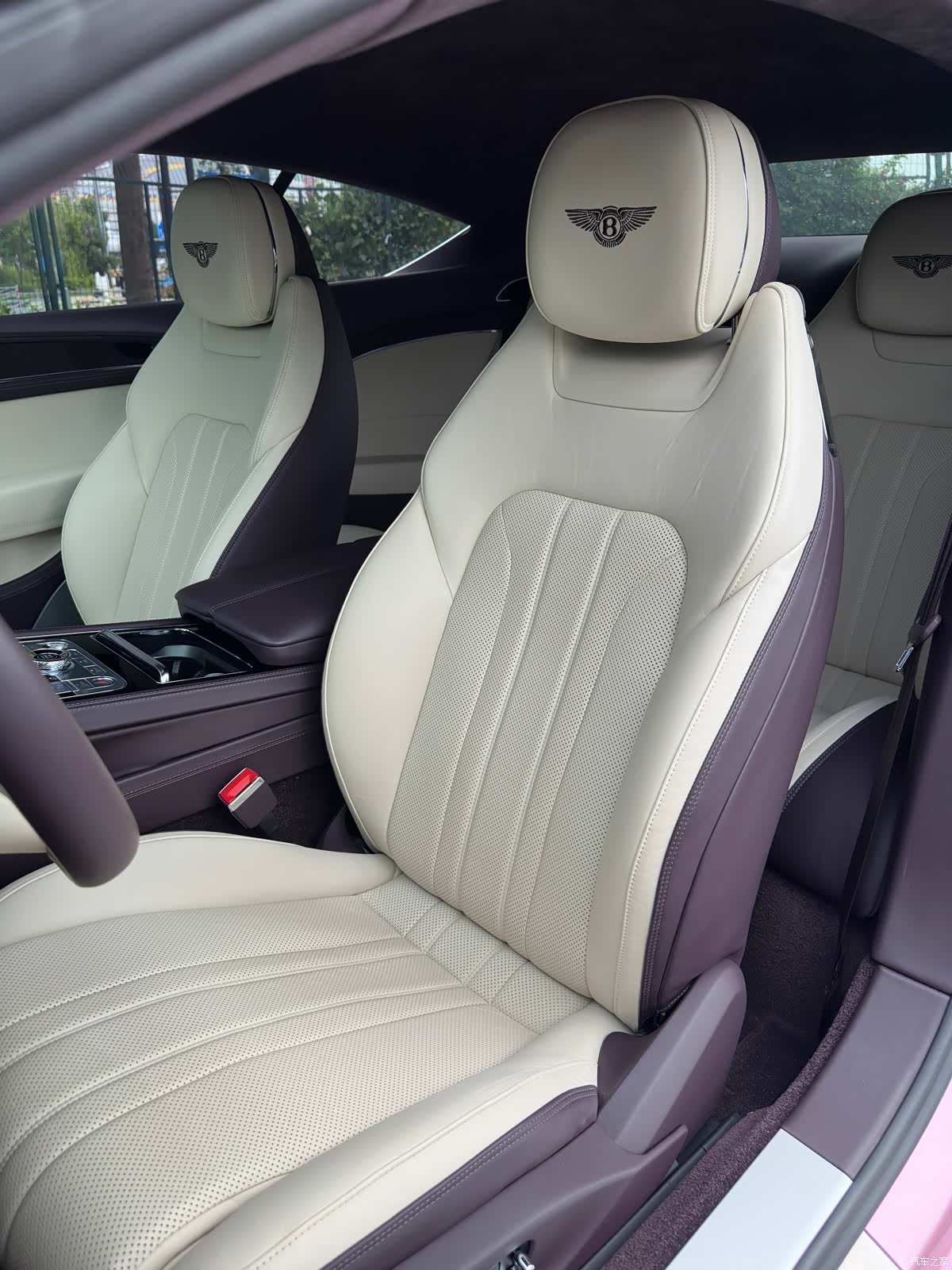 Bentley Continental GT, 2022 11
