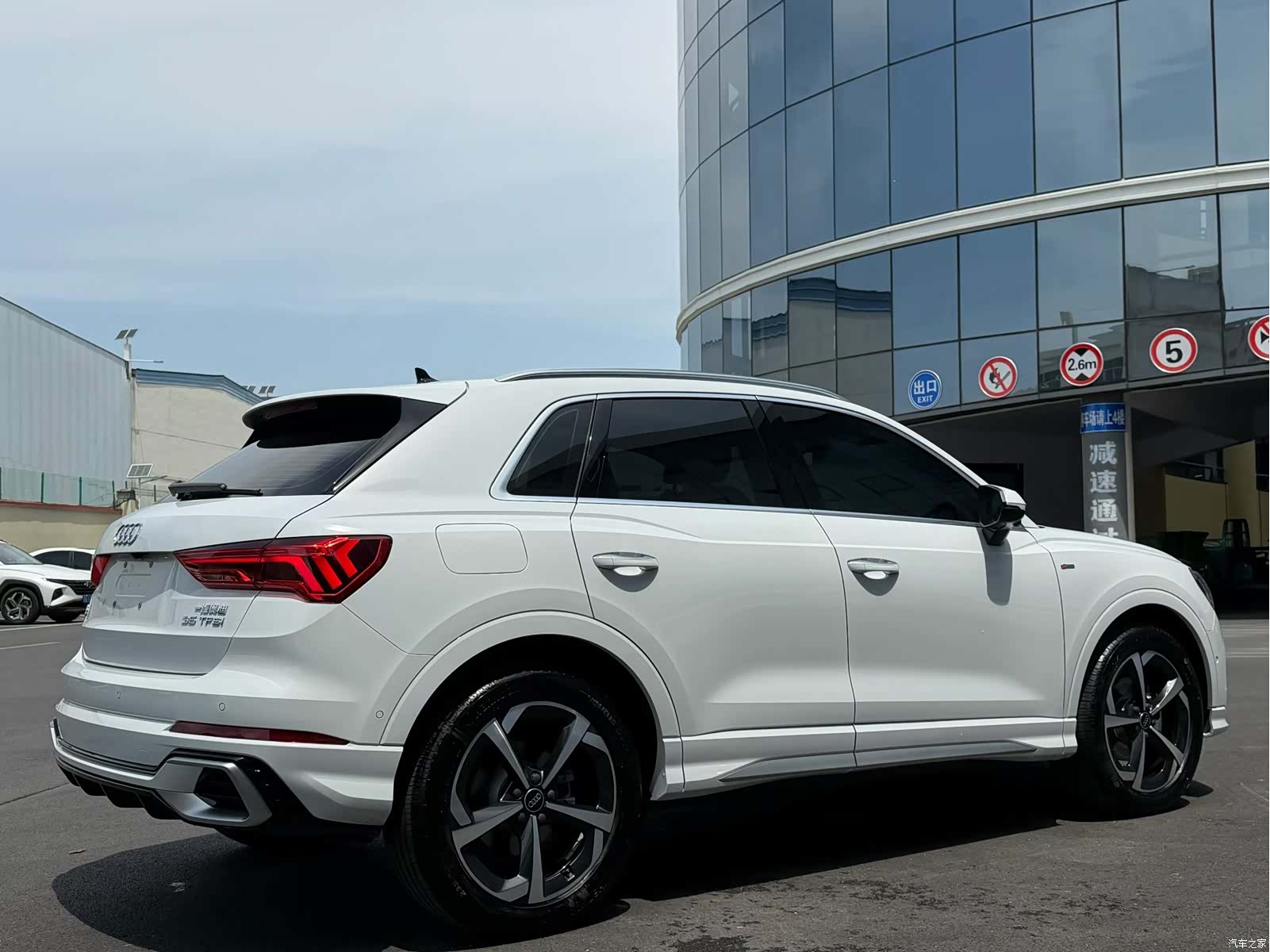Audi Q3, 2025 9